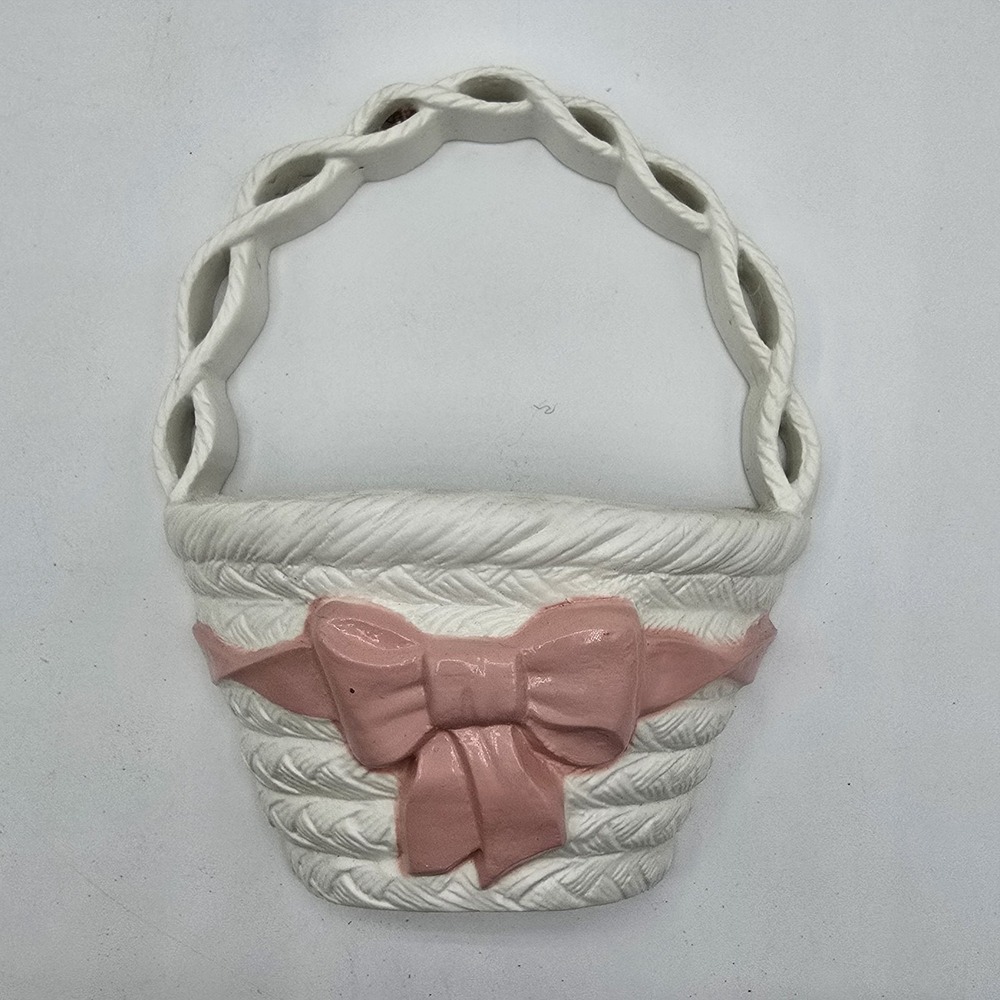 Burwood Home Interiors‎ Vtg White Basket Wall Pocket Pink Bows Cottagecore